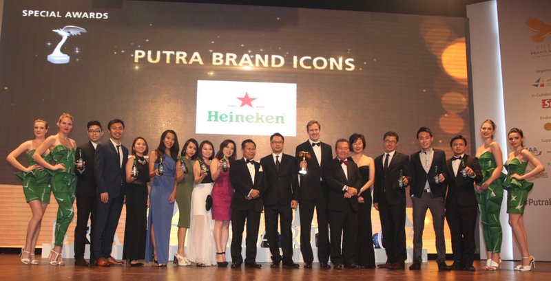 Heineken Wins Putra Brand Awards_ Pic 02