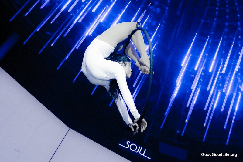 A performer from Viva Vertical Malaysia showcasing a gravity-defying stunt at Soju Sunway's 2nd Anniversary Celebration party themed White Sensation.