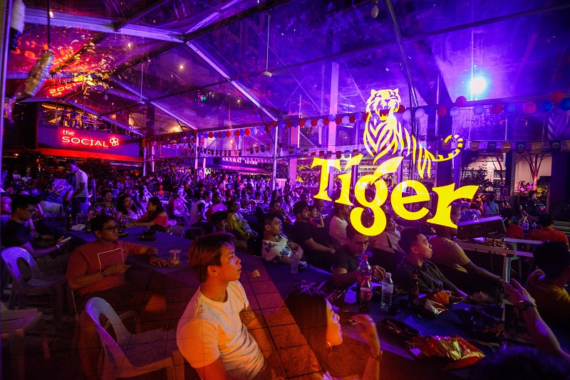 The atmosphere at The Square, Publika during Tiger Beer's final football viewing party