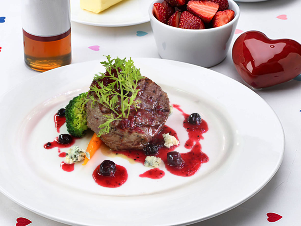 Tenderloin with Berry Coulis
